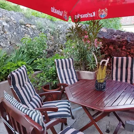 Noel's Dreams Apartment